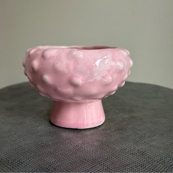 Vintage ~Brush Glazed Pink Ceramic Planter with Bubble Dots - Picture 3 of 9